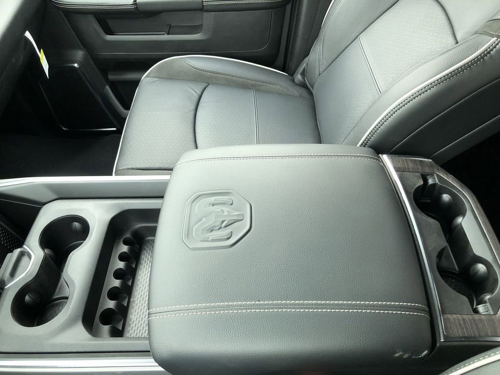 New 2026 RAM 2500 Laramie w/ Sport Appearance Package AWD/4WD image 25