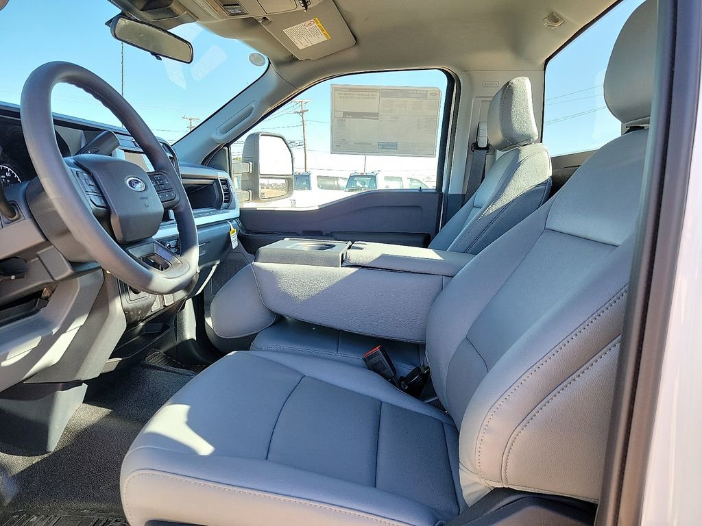 New 2026 Ford F550 4x4 Regular Cab Super Duty image 19