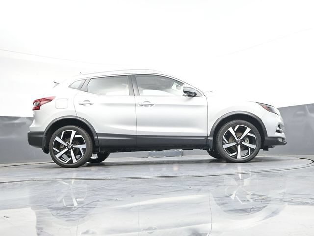 Used 2022 Nissan Rogue Sport SL w/ Premium Package FWD image 30