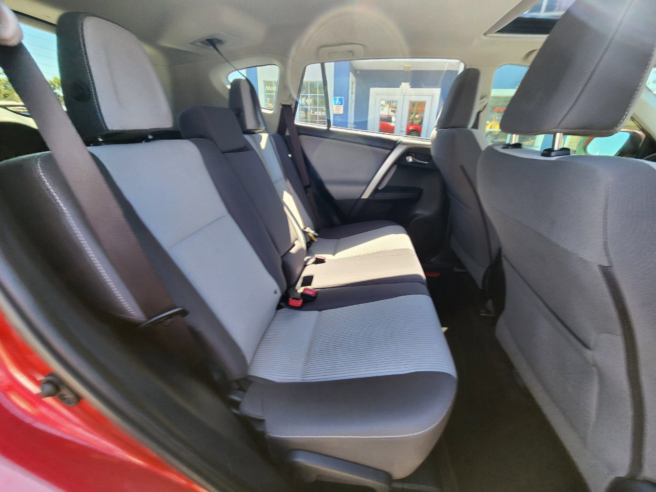 Used 2015 Toyota RAV4 XLE image 12