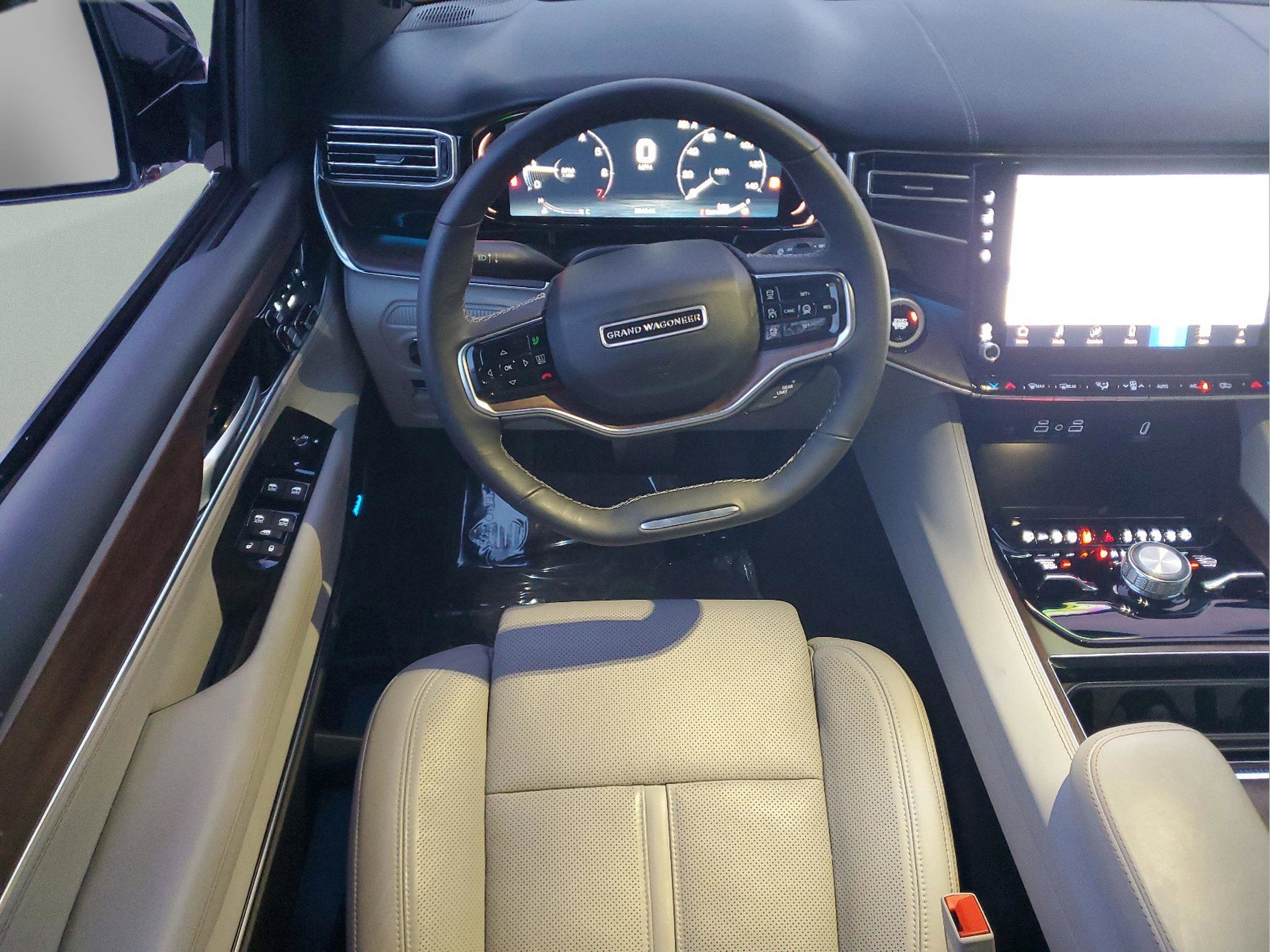 Certified 2025 Jeep Grand Wagoneer 4WD image 10