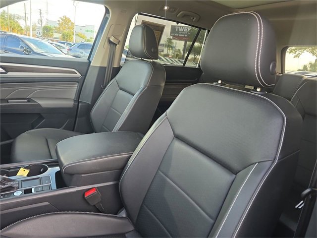 Used 2023 Volkswagen Atlas SE w/ Panoramic Sunroof Package image 15