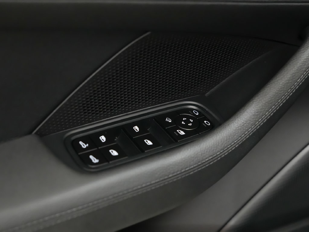 New 2026 Porsche Panamera 4 AWD/4WD image 22