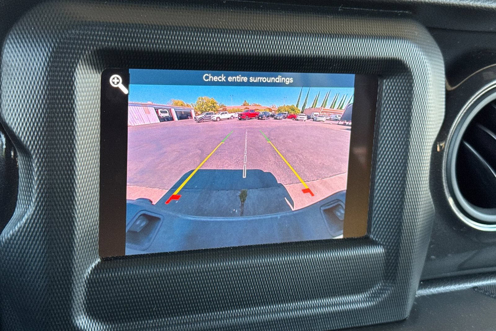 Used 2022 Jeep Gladiator Sport AWD/4WD image 17