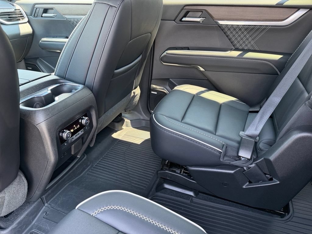 Used 2026 GMC Acadia Denali w/ Super Cruise Package AWD/4WD image 17