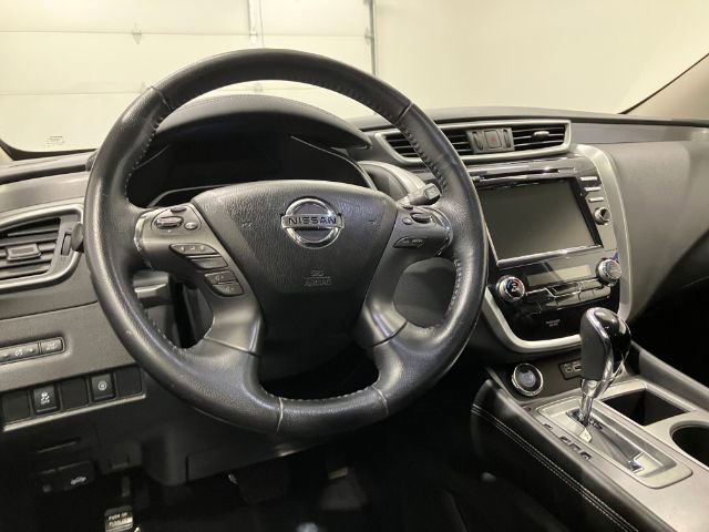 Used 2020 Nissan Murano SV image 31
