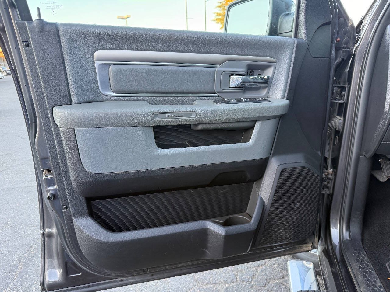 Used 2017 RAM 1500 Big Horn AWD/4WD image 10