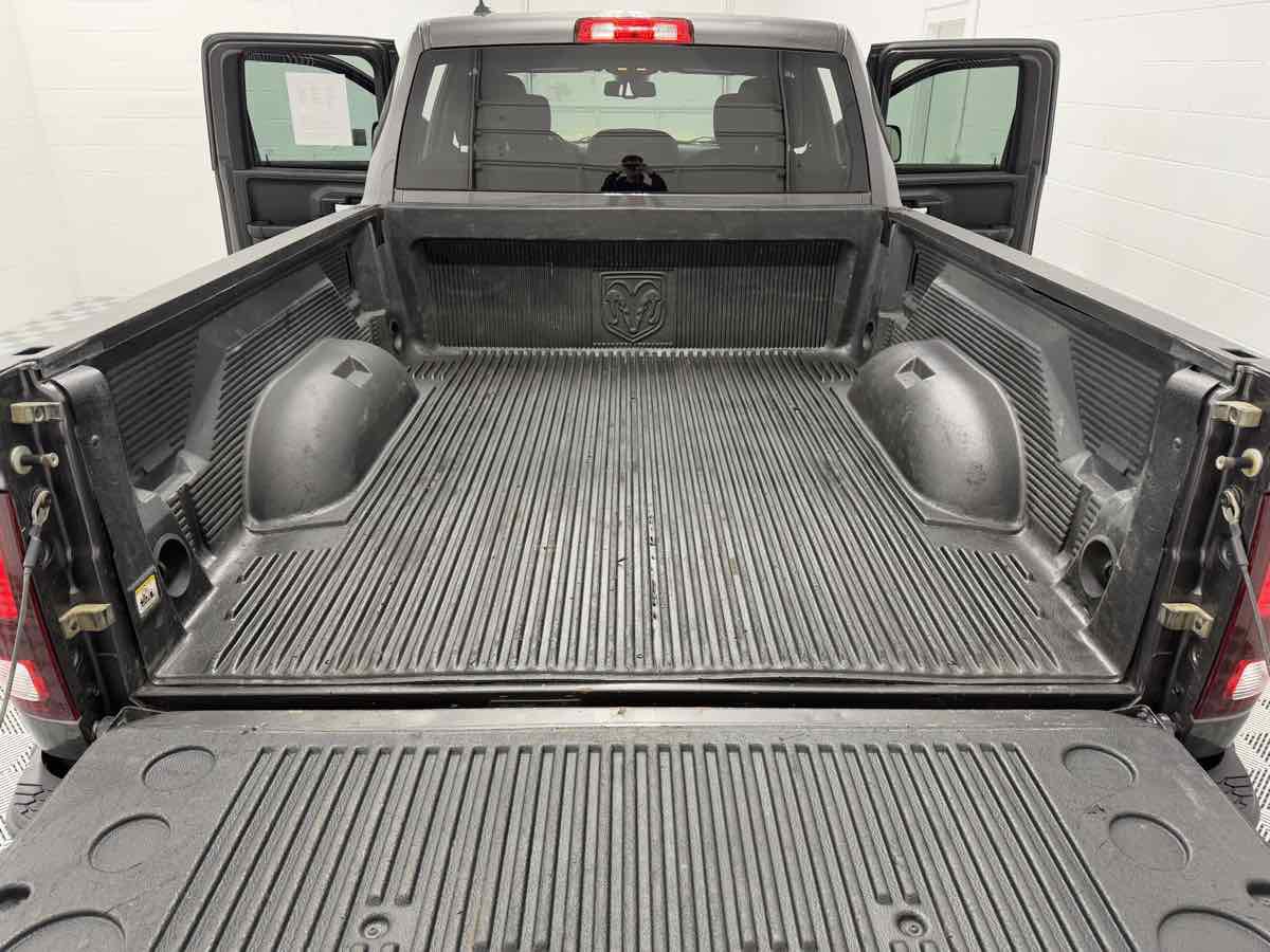 Used 2022 RAM 1500 Classic Warlock image 22