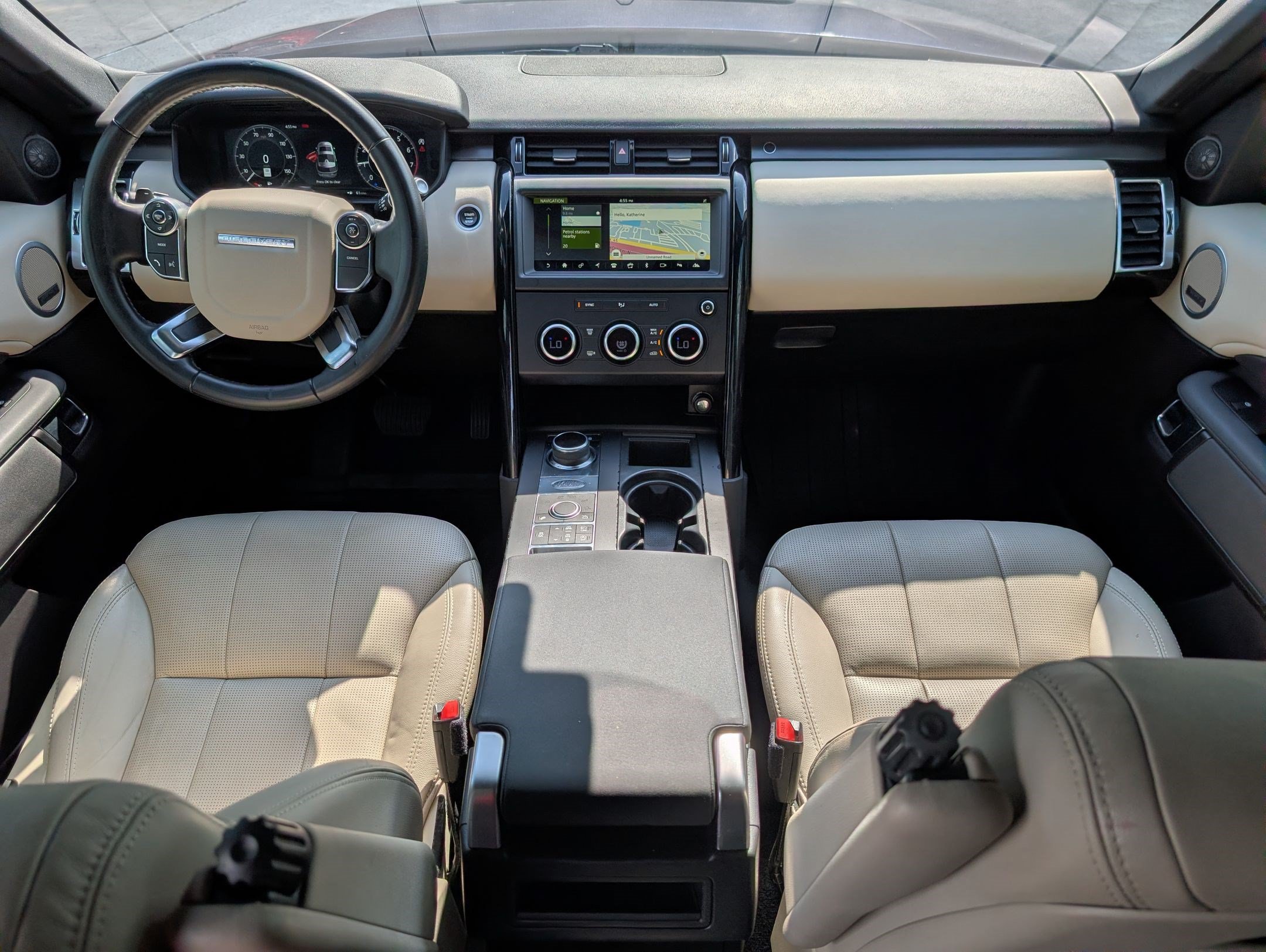 Used 2018 Land Rover Discovery SE AWD/4WD image 13