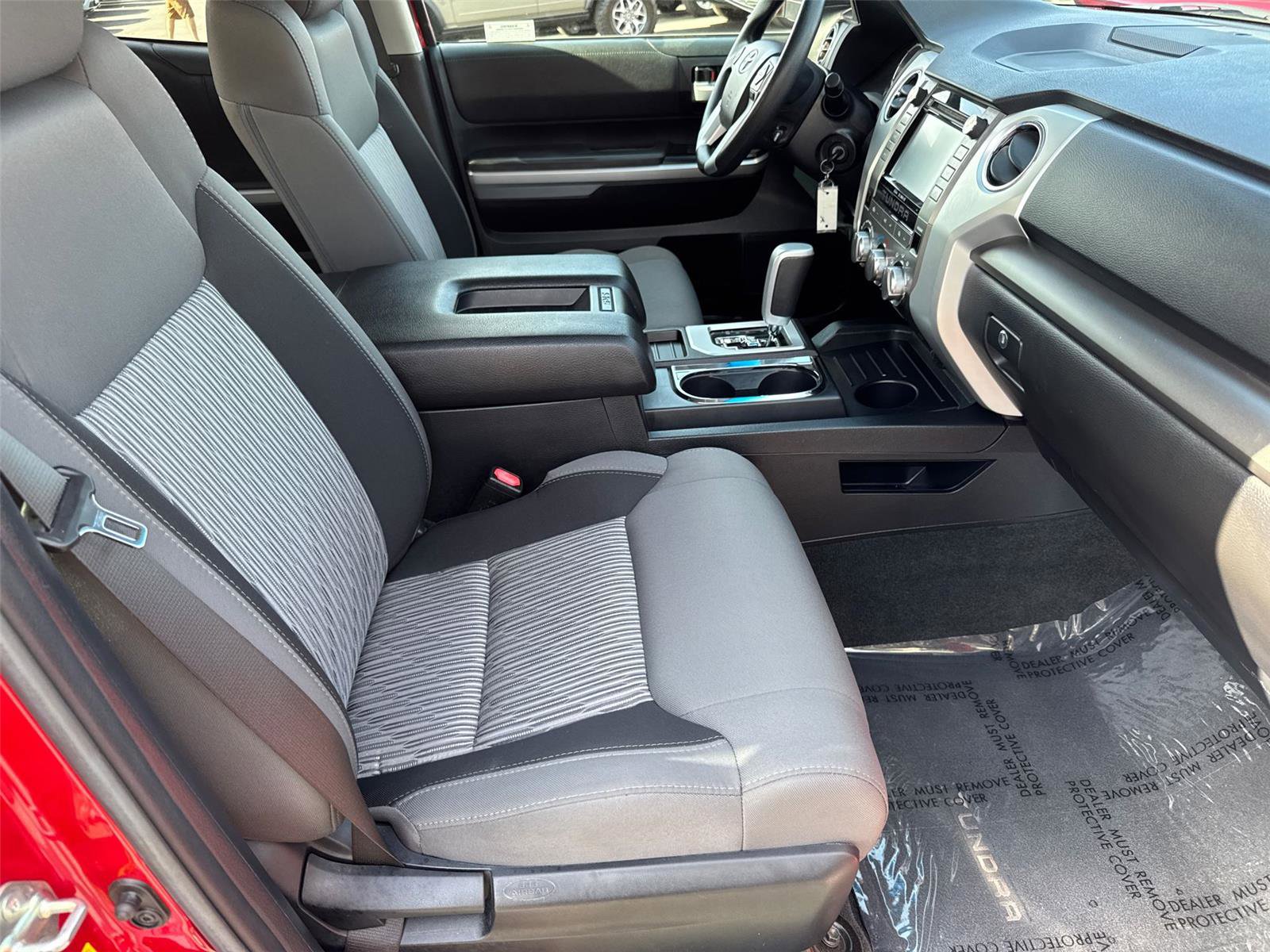 Used 2017 Toyota Tundra SR5 w/ SR5 Upgrade Package RWD image 16