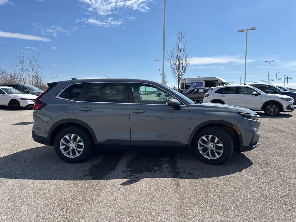 Used 2025 Honda CR-V LX image 12