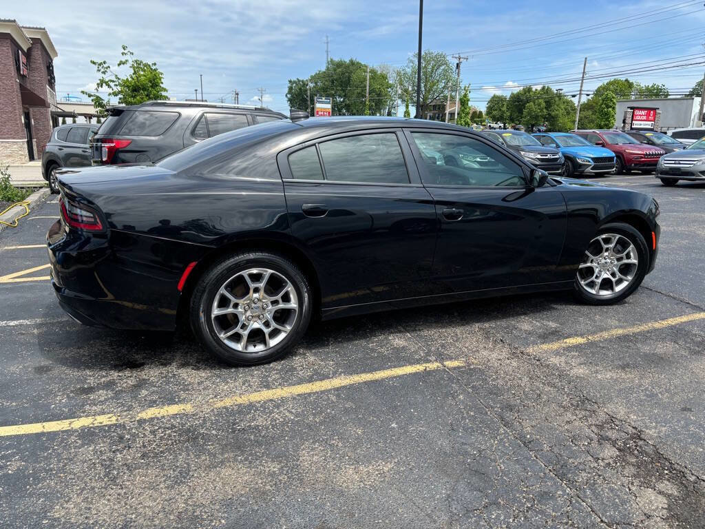 Used 2016 Dodge Charger SXT AWD/4WD image 4