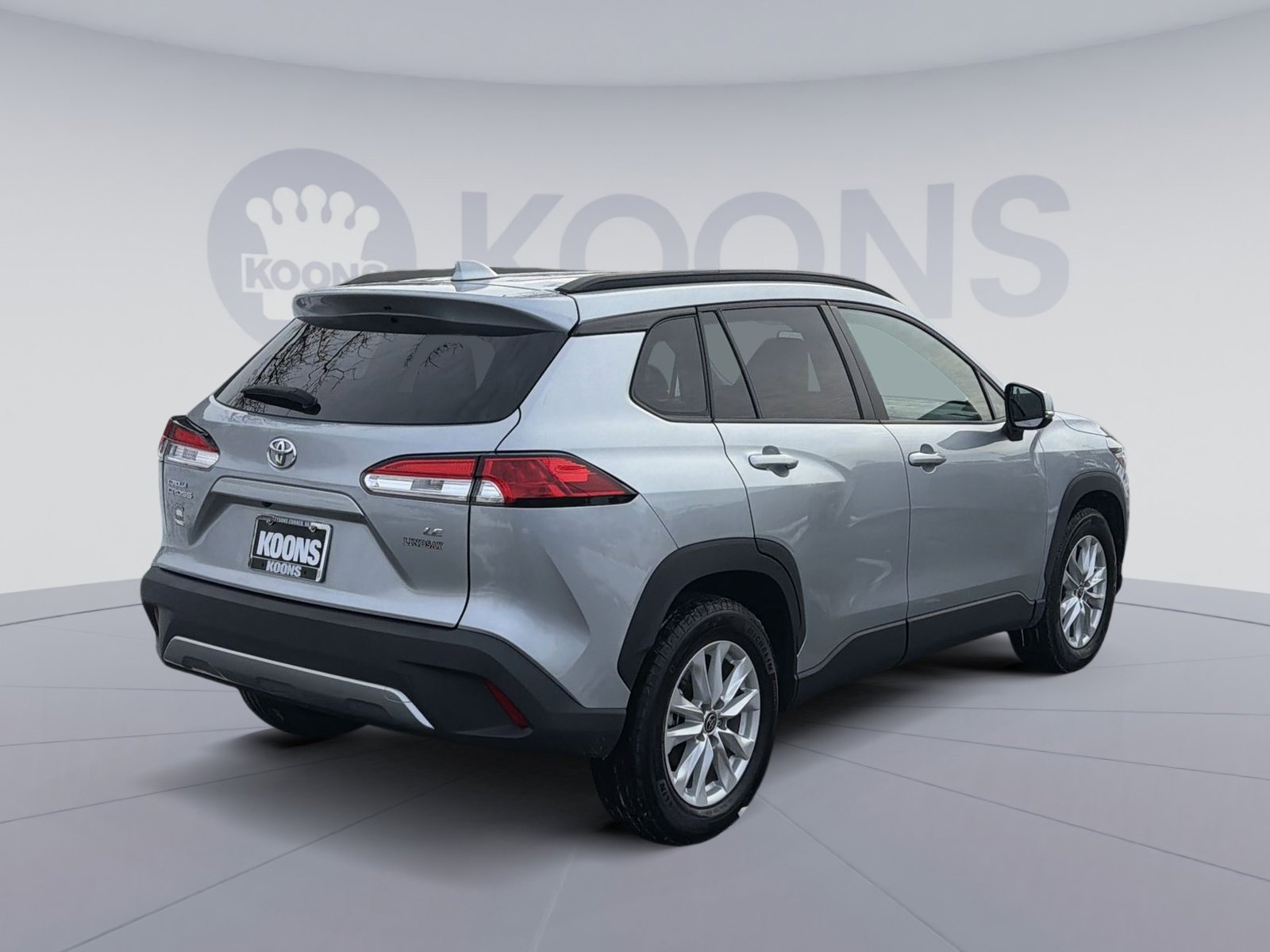 Used 2022 Toyota Corolla Cross LE image 7