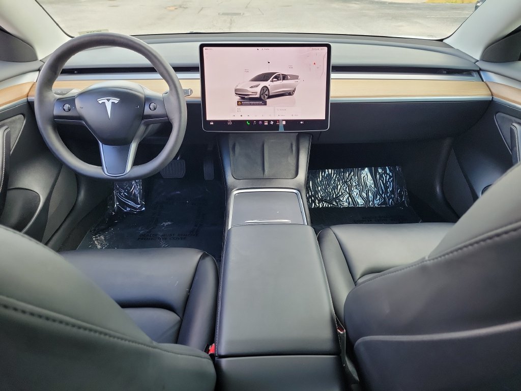 Used 2023 Tesla Model 3 Standard Range RWD image 11