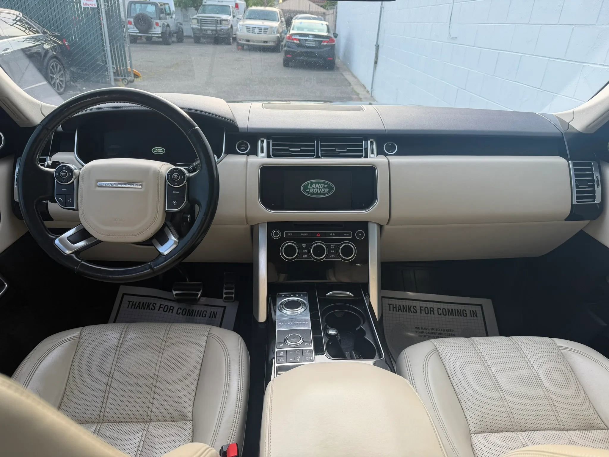 Used 2016 Land Rover Range Rover Supercharged AWD/4WD image 10