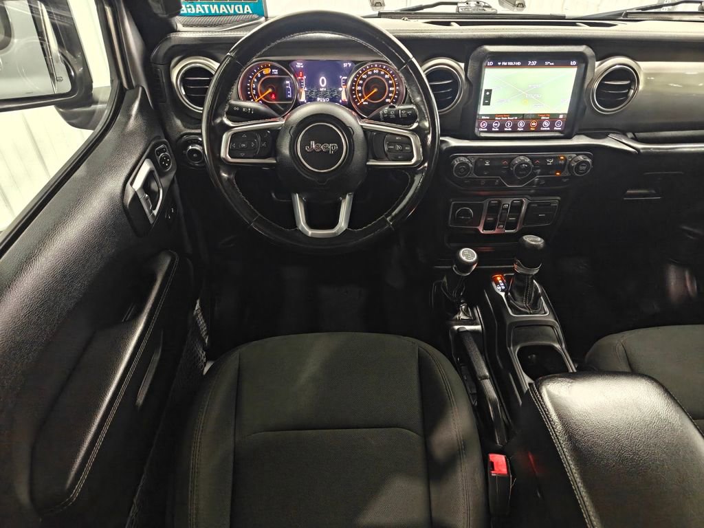 Used 2019 Jeep Wrangler Unlimited Sahara AWD/4WD image 4