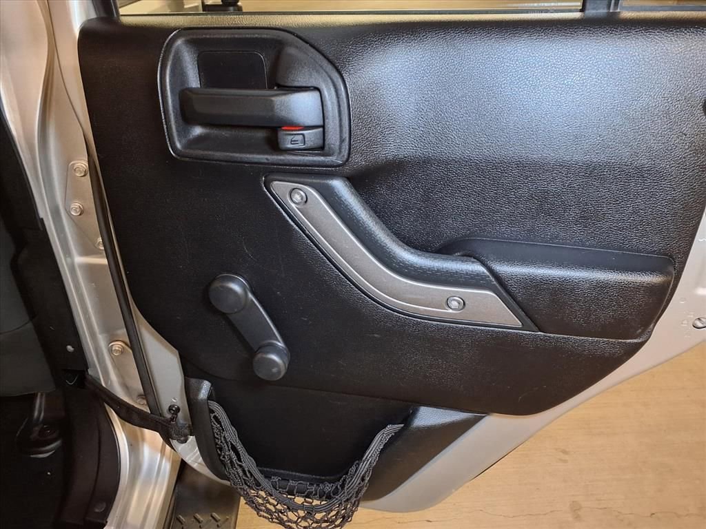 Used 2012 Jeep Wrangler Unlimited Sport w/ Connectivity Group image 19