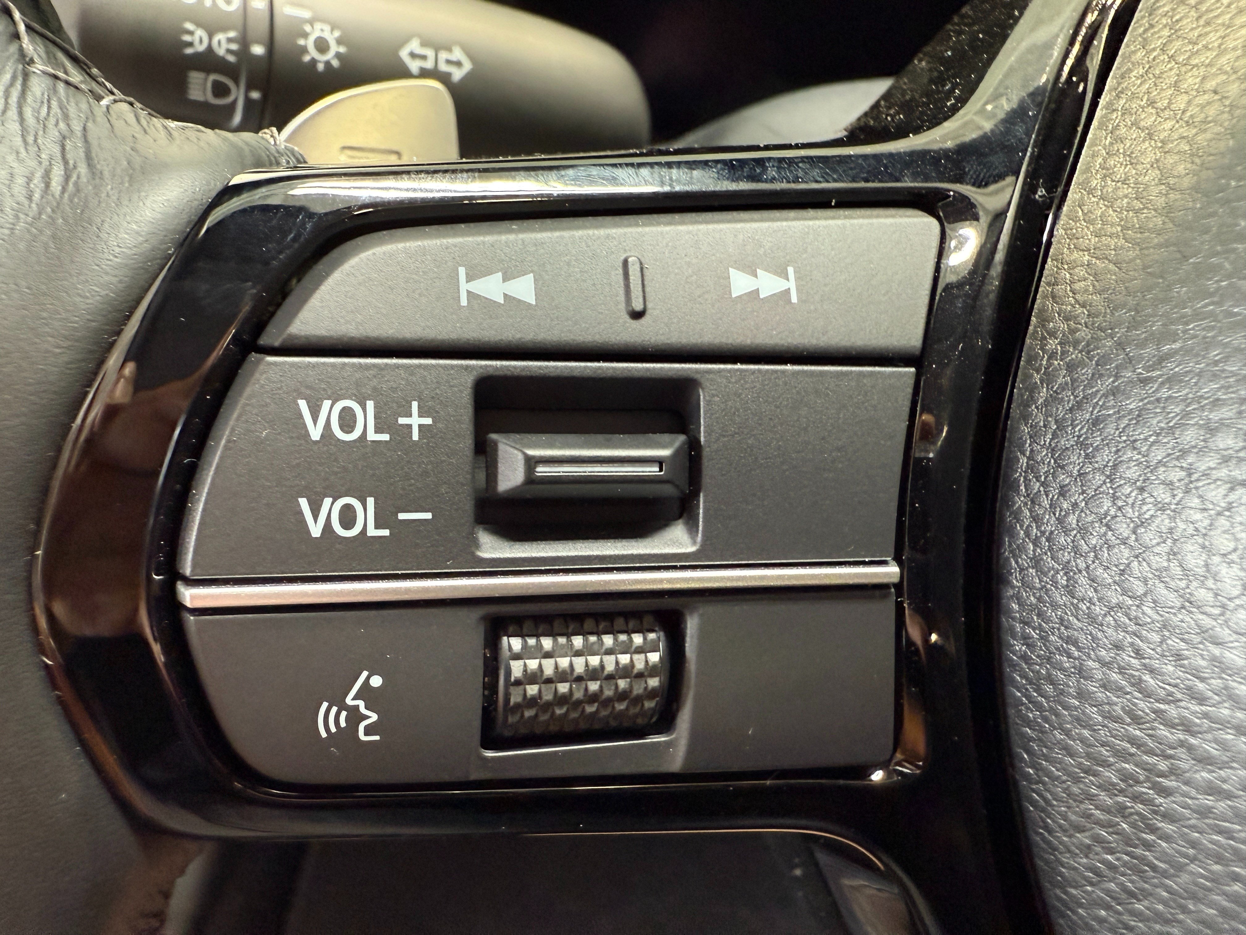 New 2026 Acura ADX AWD image 18