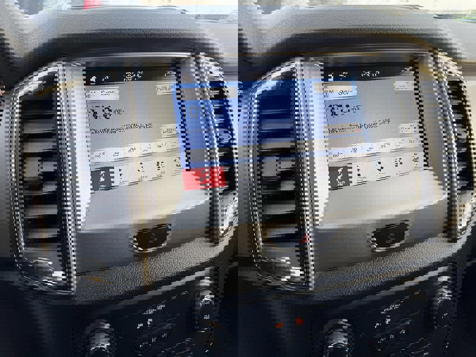 Used 2019 Ford Ranger XLT w/ Equipment Group 302A Luxury image 18