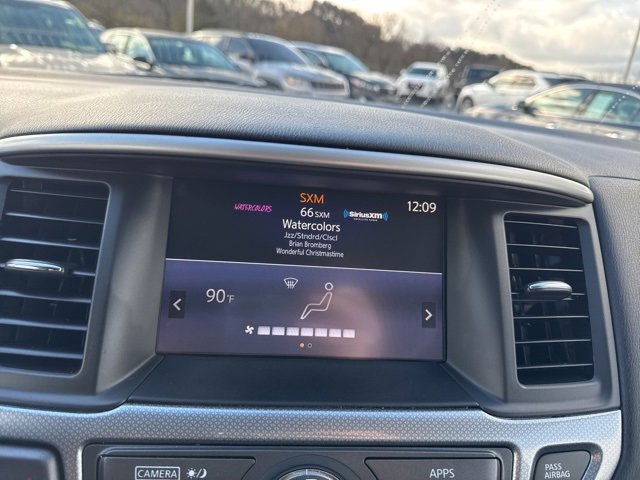 Used 2017 Nissan Pathfinder SL image 19