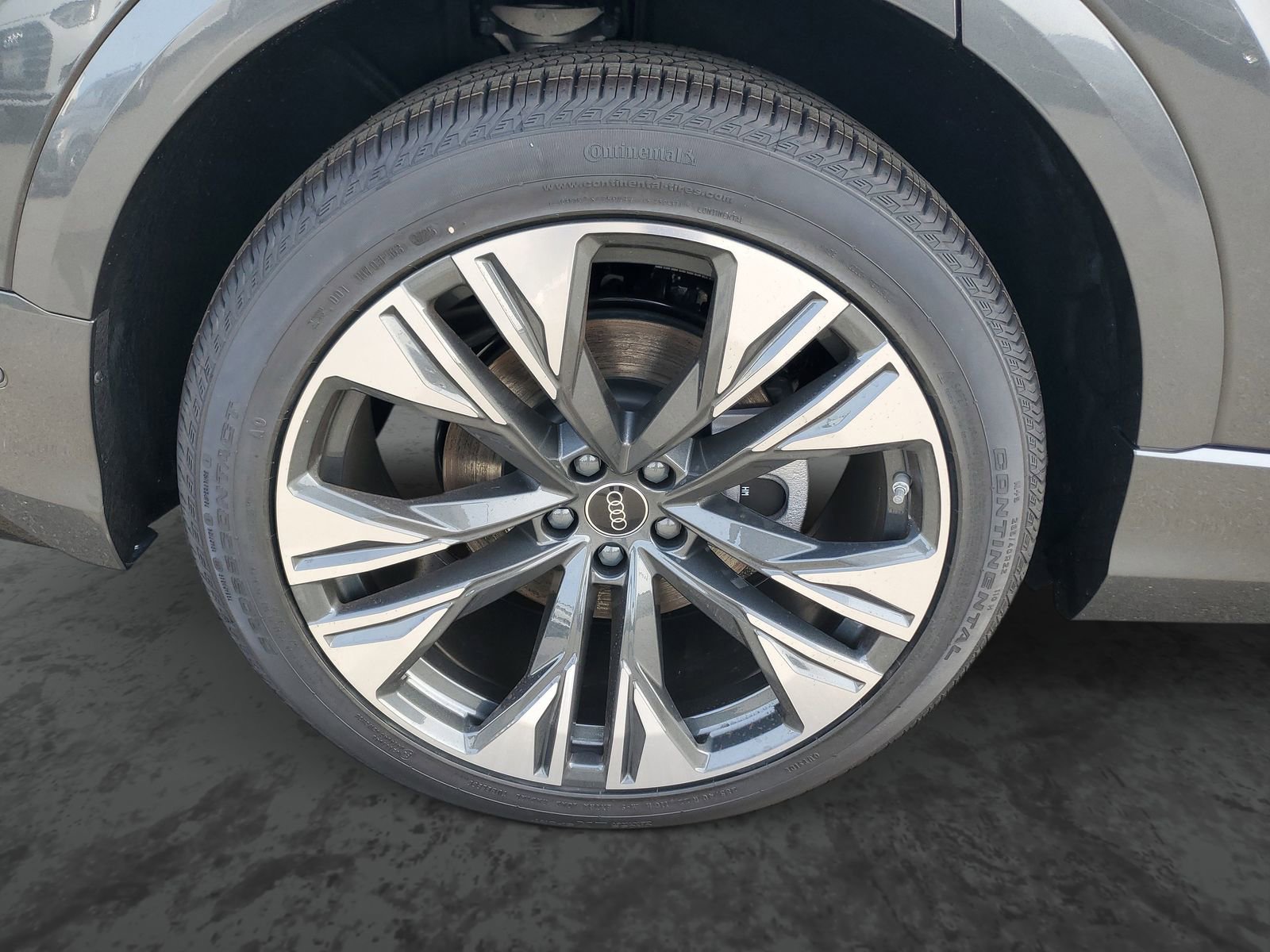 New 2026 Audi Q8 Premium Plus image 5