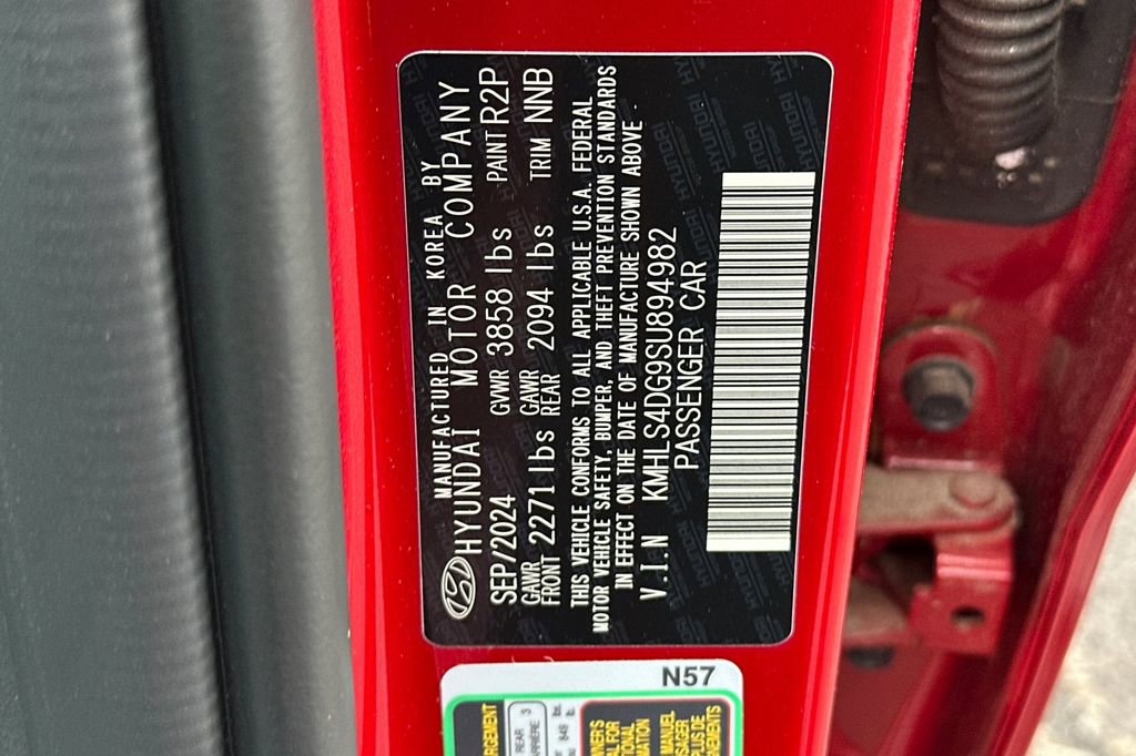 New 2025 Hyundai Elantra SEL image 24