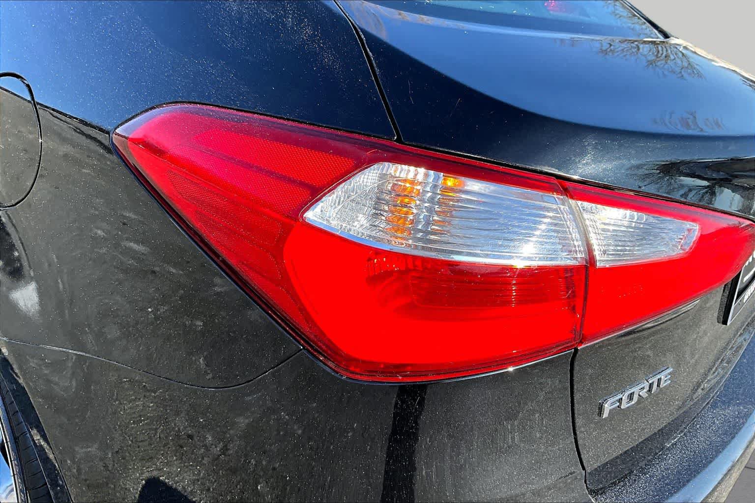 Used 2016 Kia Forte EX FWD image 48