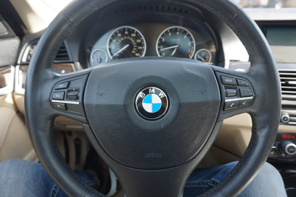 Used 2014 BMW 535i xDrive Sedan AWD/4WD image 31