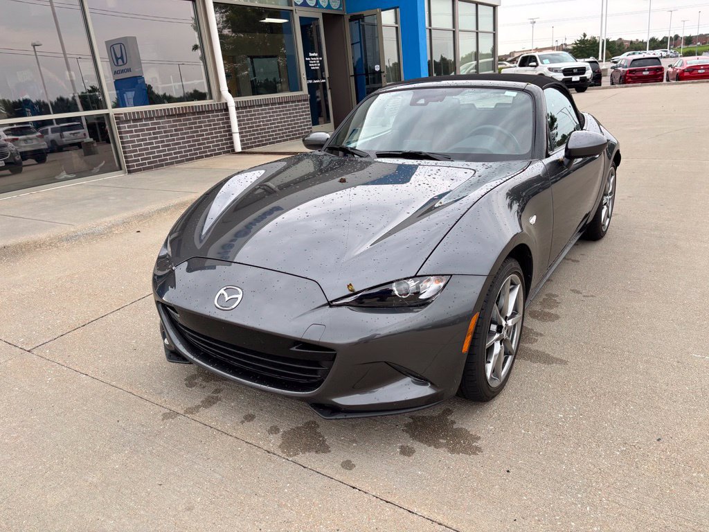 Used 2023 MAZDA MX-5 Miata Grand Touring RWD image 1