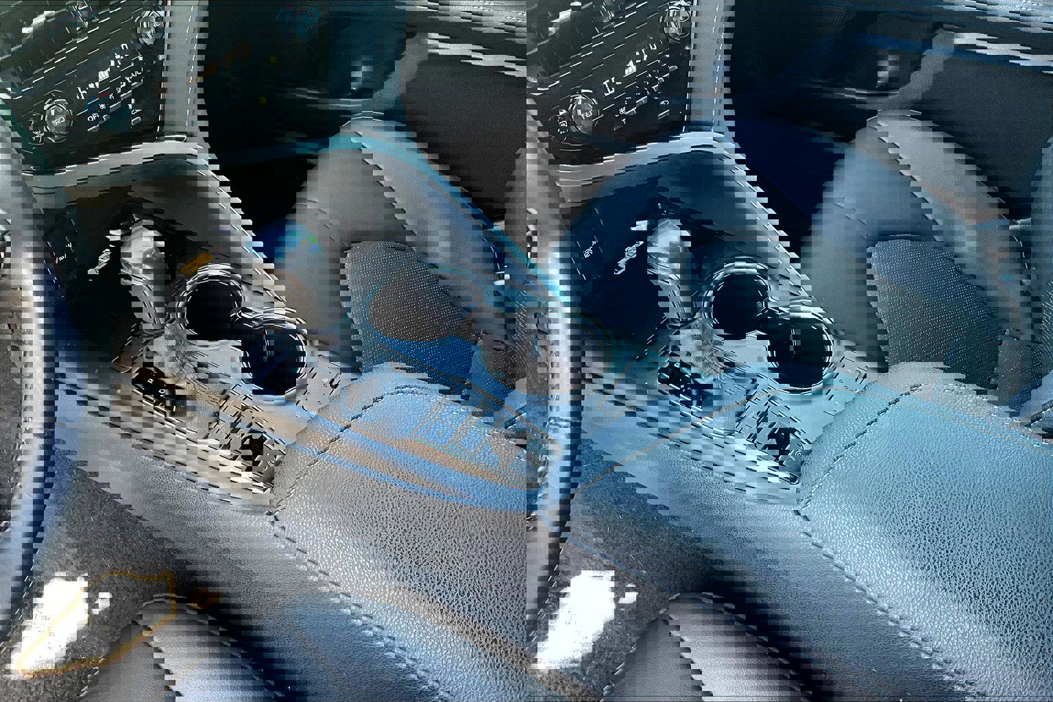 Used 2022 Toyota Camry XSE image 12