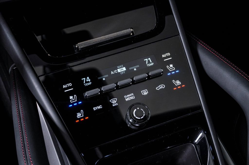 New 2026 Porsche Cayenne GTS AWD/4WD image 25