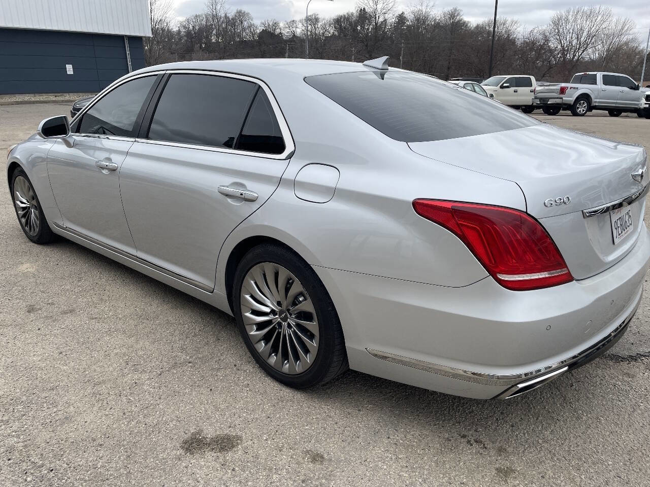 Used 2019 Genesis G90 3.3T Premium image 6