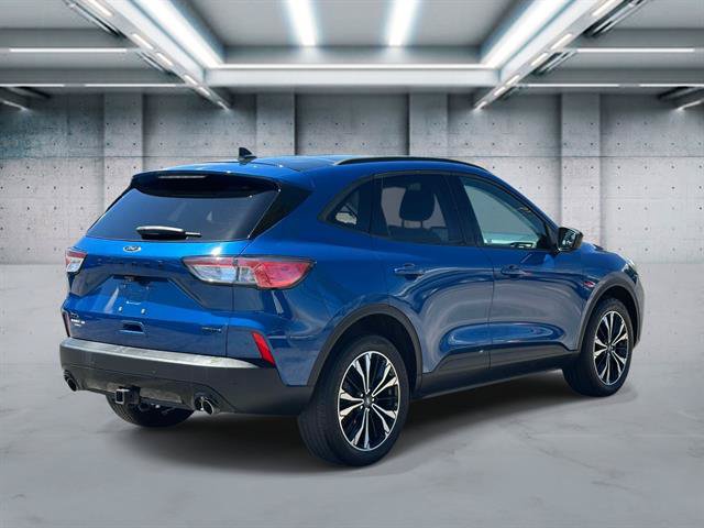 Used 2022 Ford Escape SEL w/ SEL Stealth AWD Package image 5