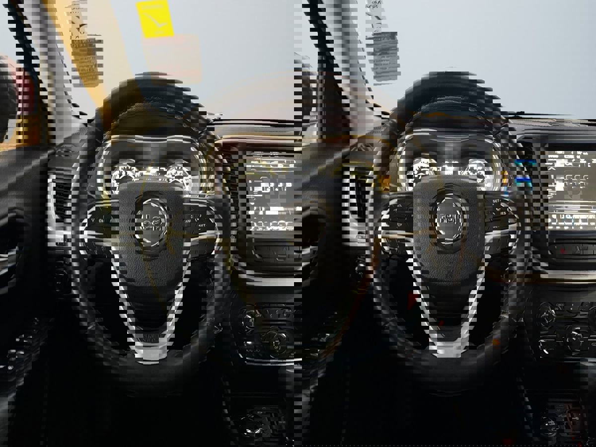 Used 2014 Jeep Cherokee Latitude w/ Trailer Tow Group image 11