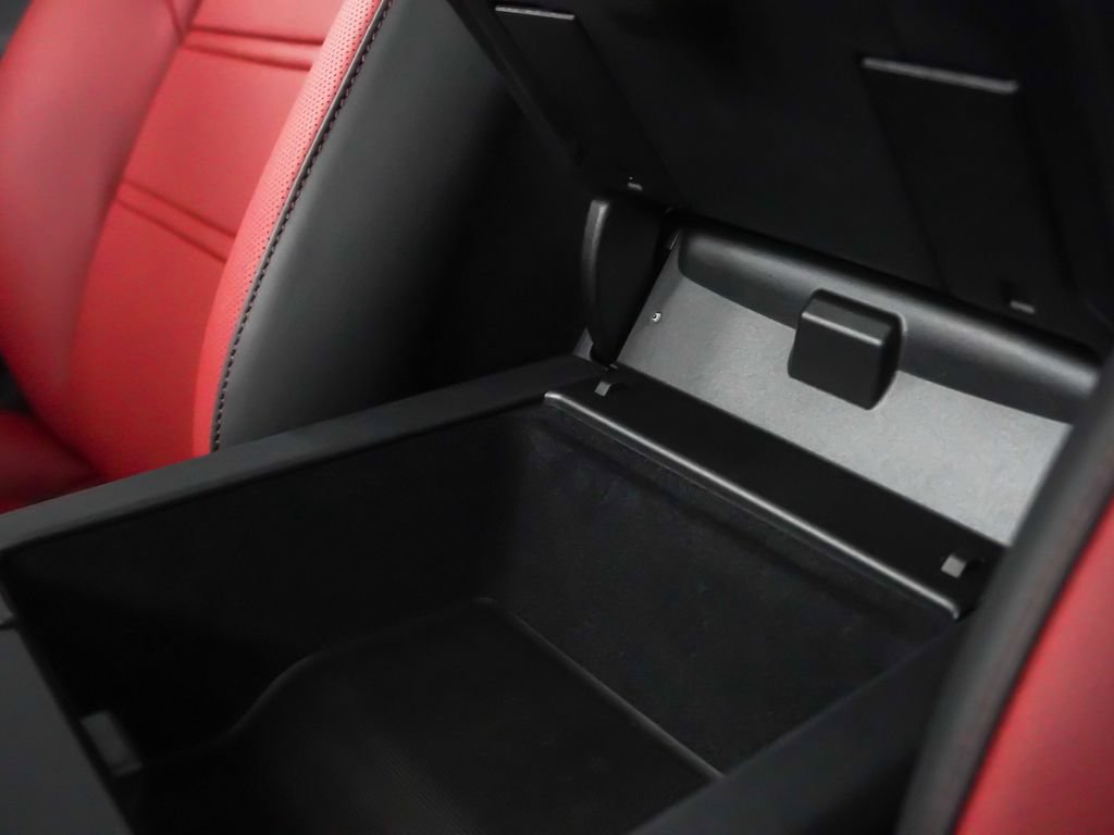 Certified 2026 Porsche Cayenne Coupe AWD/4WD image 35