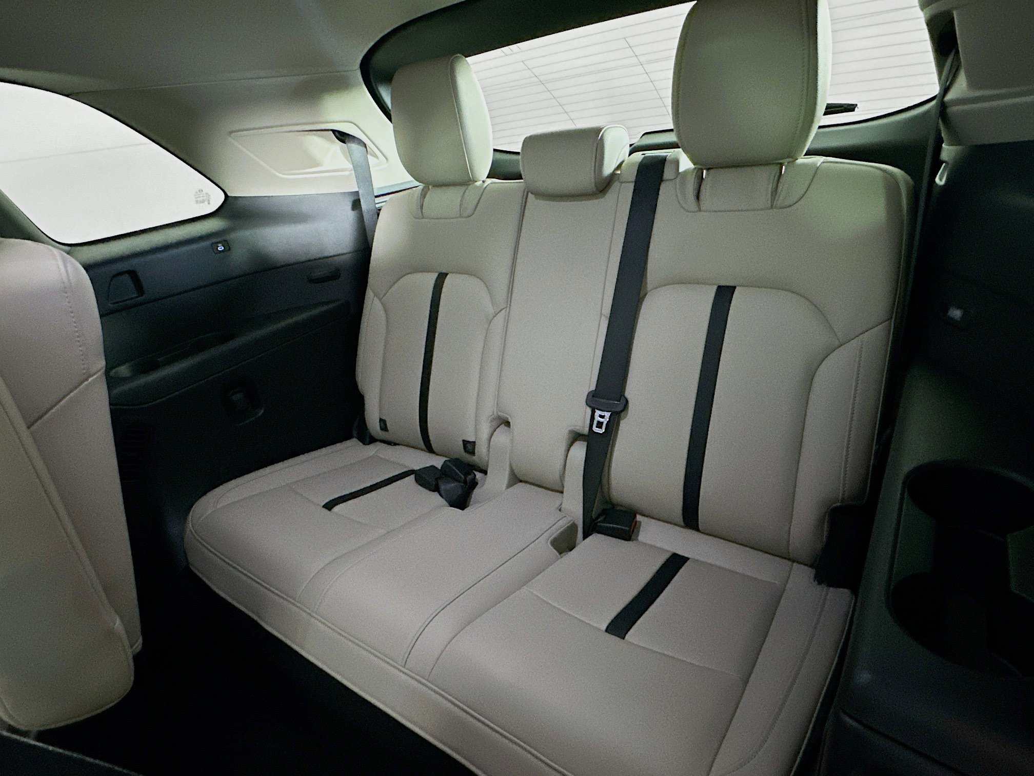 Used 2025 MAZDA CX-90 3.3 Turbo w/ Preferred Package image 28