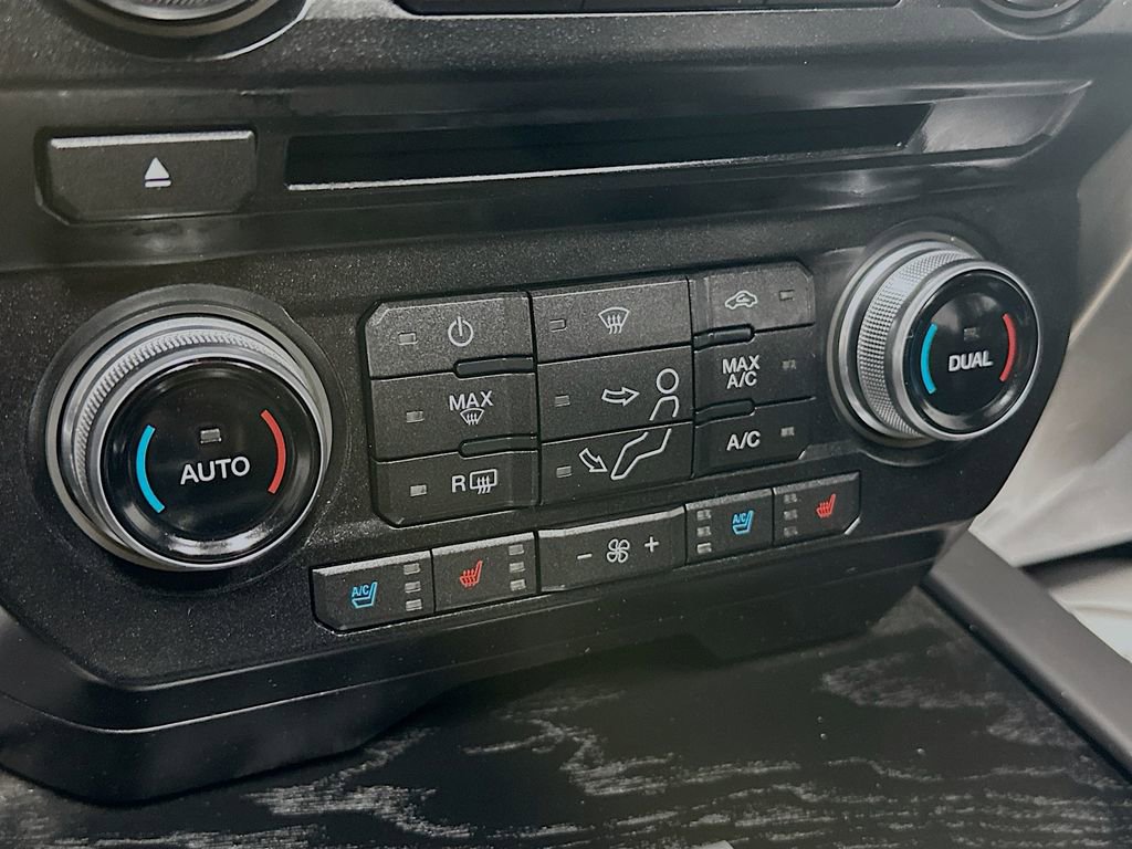Used 2018 Ford F250 Platinum w/ Platinum Ultimate Package AWD/4WD image 15