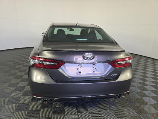 Used 2023 Toyota Camry XSE FWD image 7