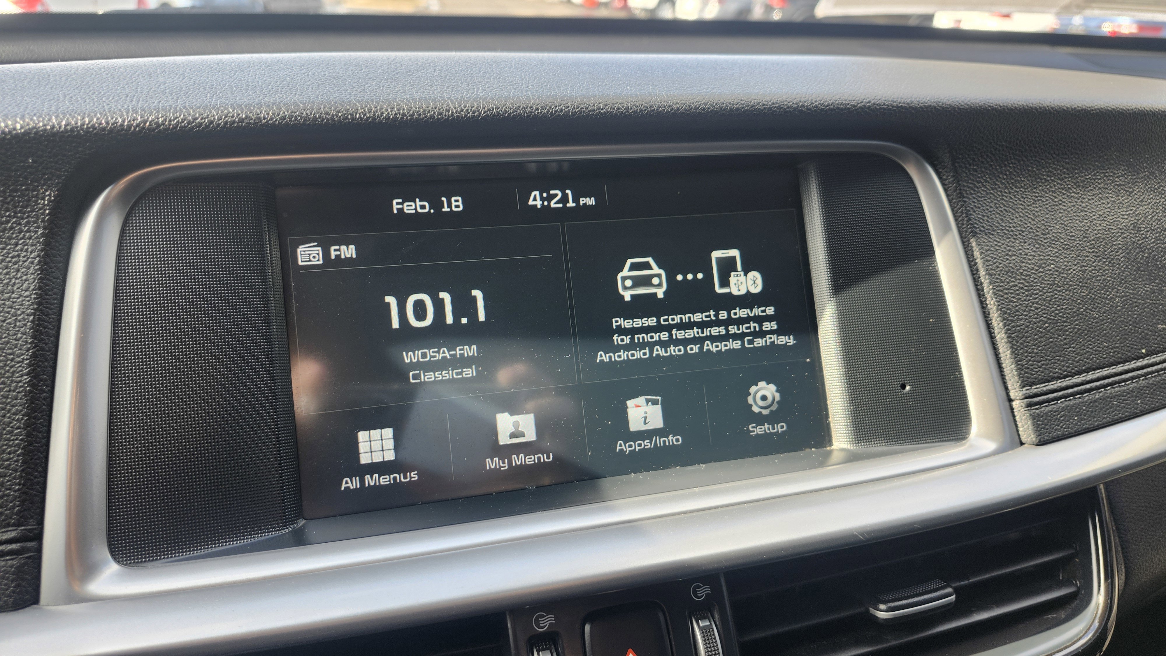 Used 2020 Kia Optima LX image 4