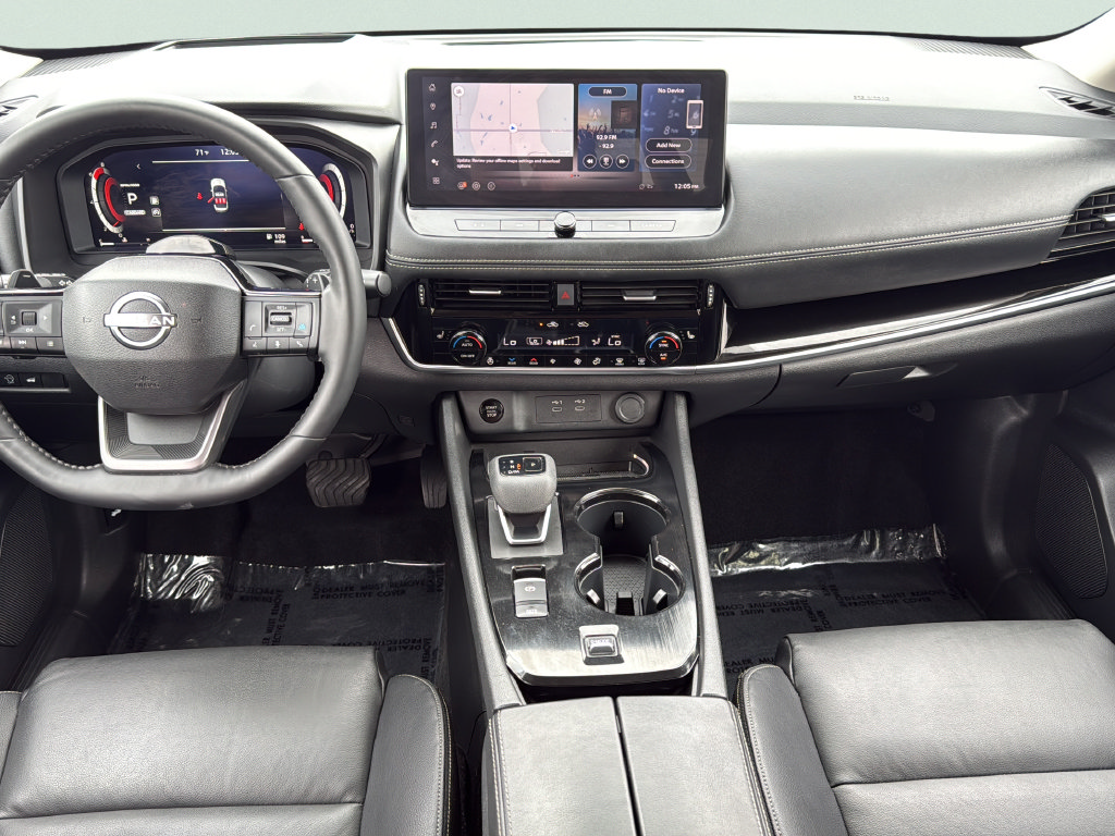 Used 2025 Nissan Rogue SL w/ Tech Package FWD image 17