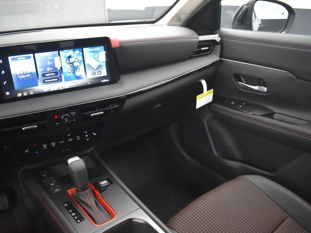 New 2026 Nissan Kicks SR w/ SR Premium Package image 33