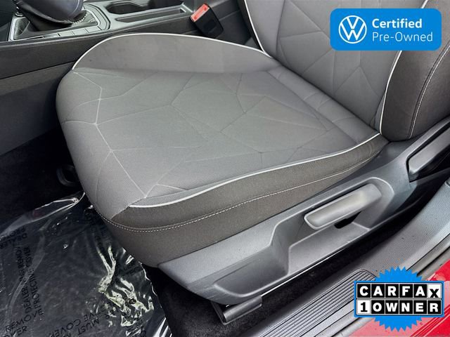 Certified 2025 Volkswagen Jetta Sport image 19