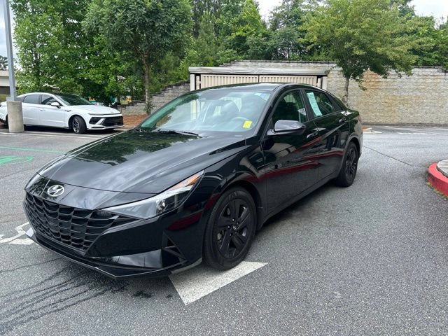 Certified 2023 Hyundai Elantra SEL FWD image 3