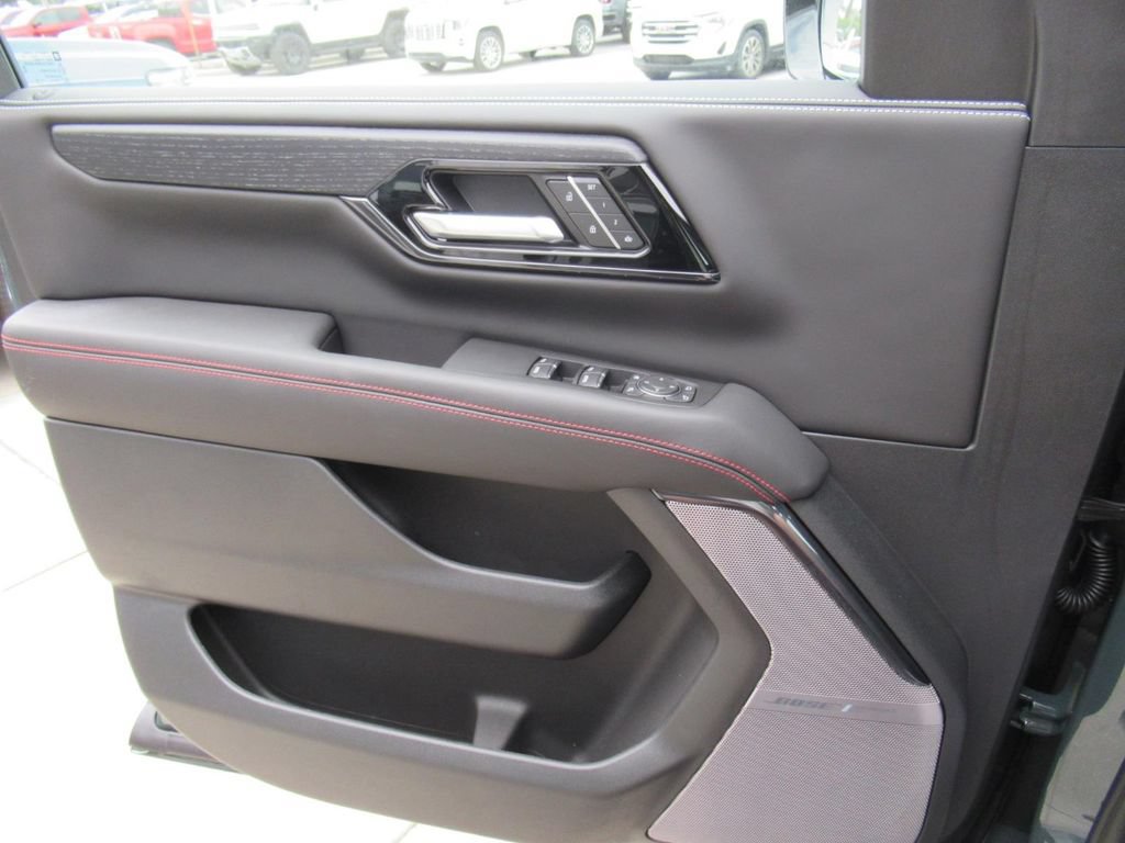 New 2026 GMC Yukon XL AT4 Ultimate AWD/4WD image 22