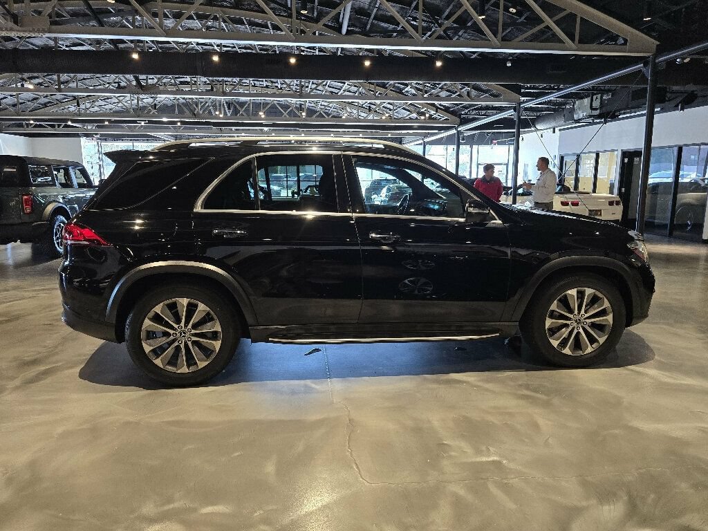 Used 2021 Mercedes-Benz GLE 350 4MATIC image 4
