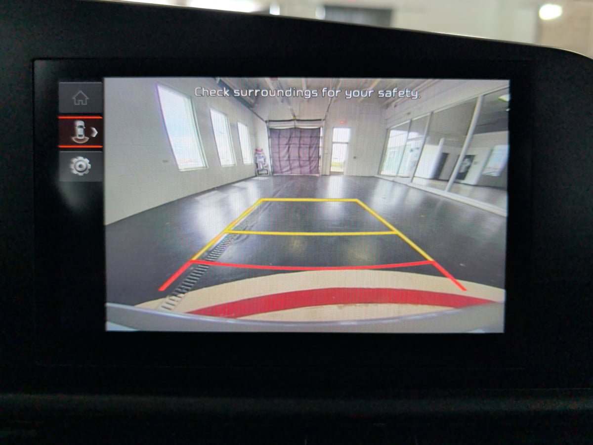 Used 2023 Kia Niro LX FWD image 26