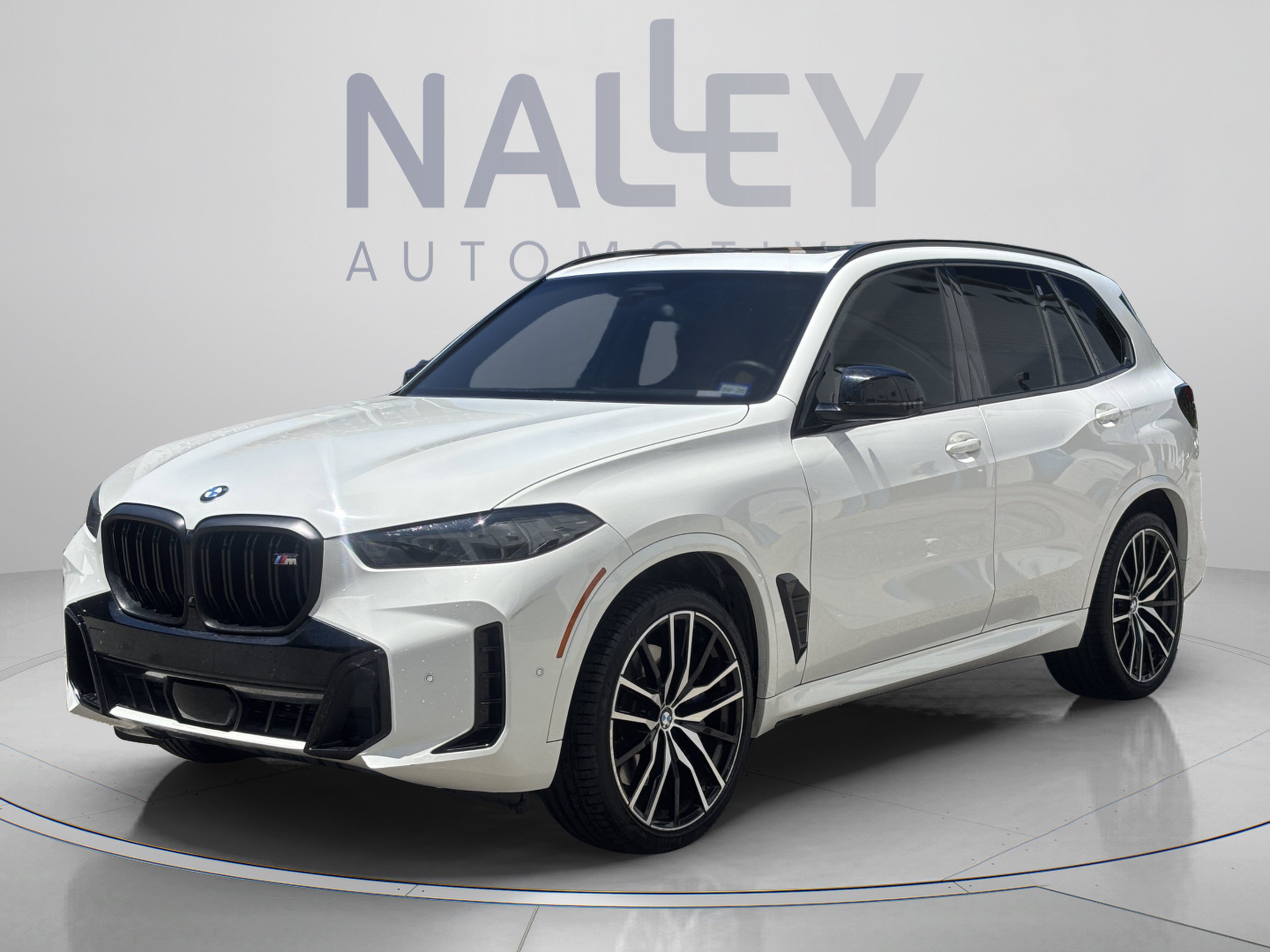 Used 2024 BMW X5 M60i w/ Parking Assistance Package AWD/4WD image 2