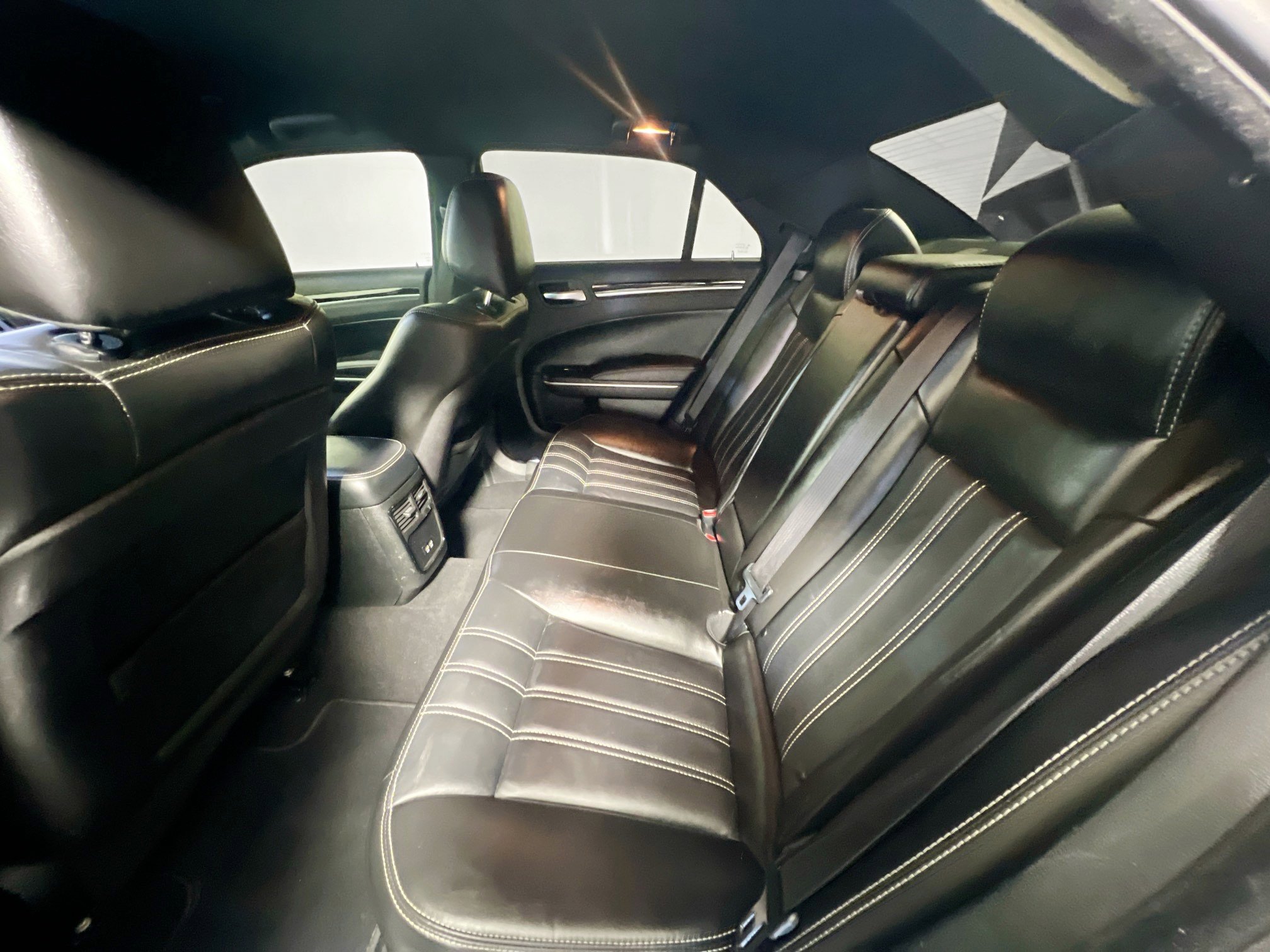 Used 2019 Chrysler 300 S image 29