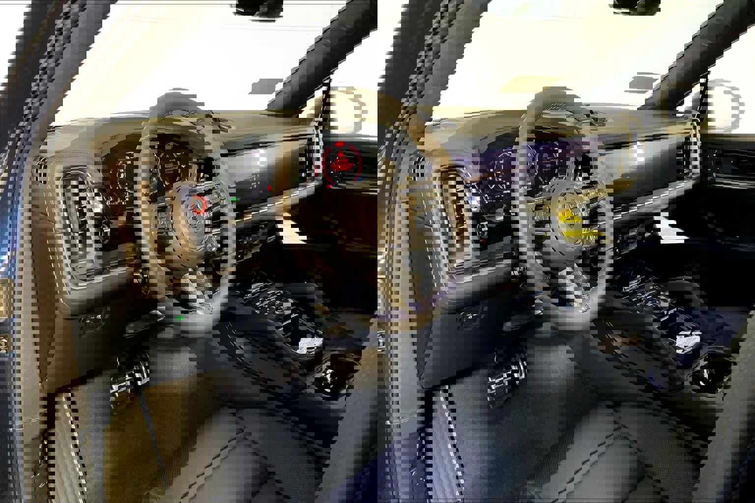 New 2026 Porsche Cayenne Turbo image 4