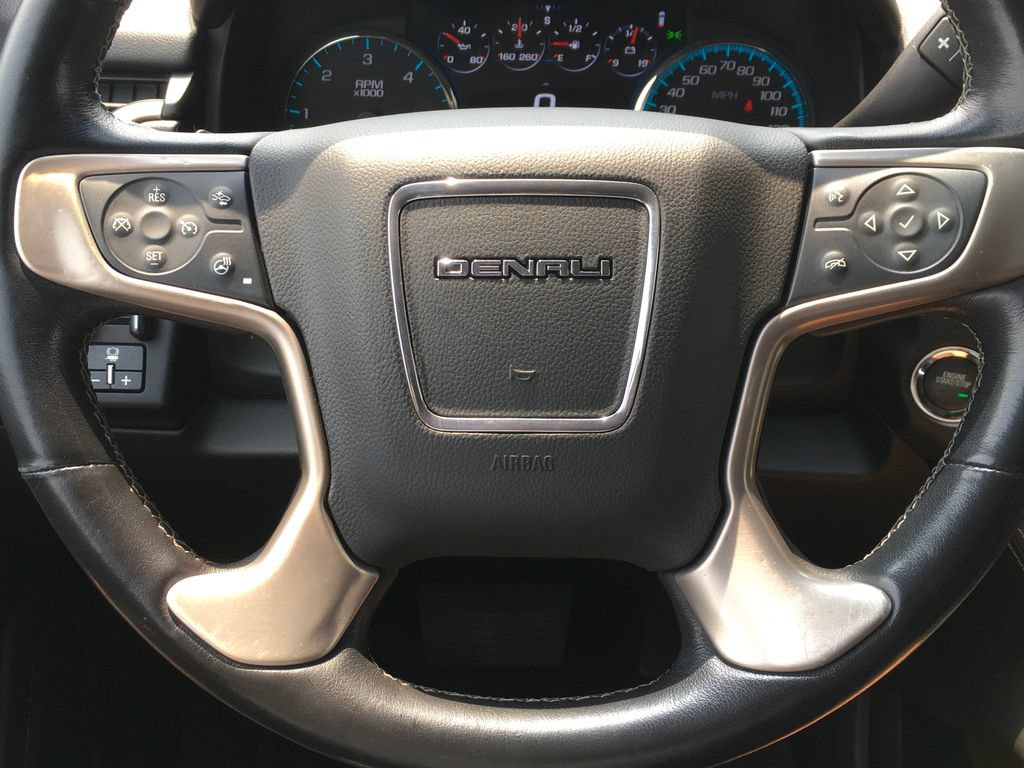 Used 2020 GMC Yukon XL Denali AWD/4WD image 14